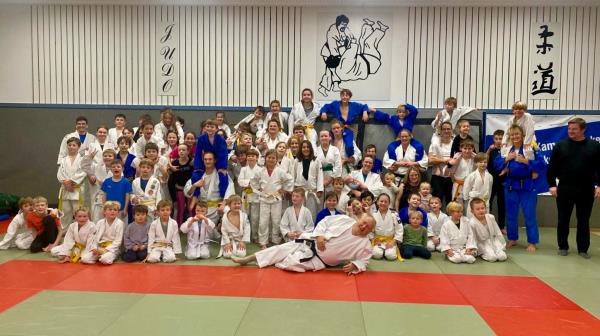 Volle Matte beim Chaostraining                                                                      